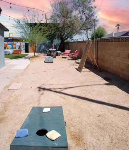 Φωτογραφία από το άλμπουμ του Charming NEW Retreat, Prime Location Mins to DT & PHX Airport στο Φοίνιξ
