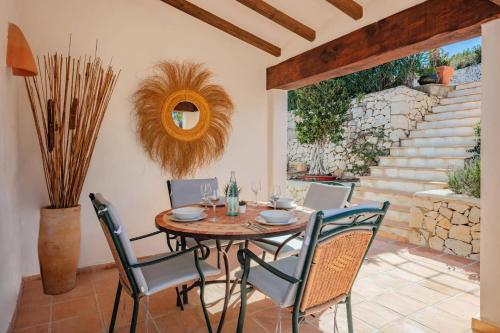 Villa Balconet by Villa Plus