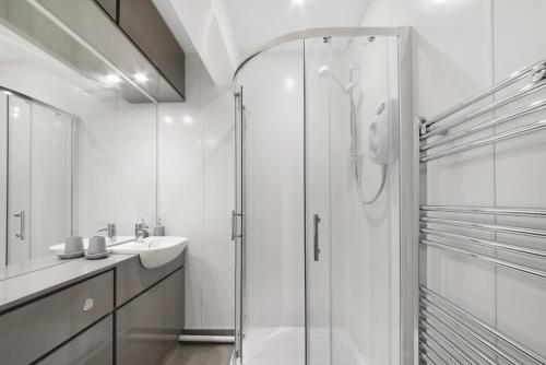 Ένα μπάνιο στο K Suites - Waveney Chambers 2