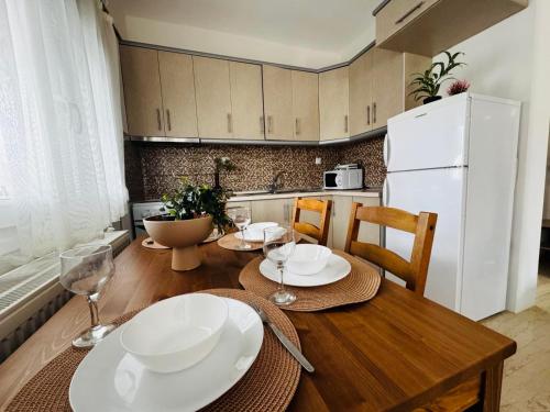 Gallery image of Nikos House by Delta Hospitality in Ofrínion