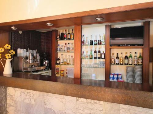 Ο χώρος του lounge ή του μπαρ στο Hostal Torre Mar