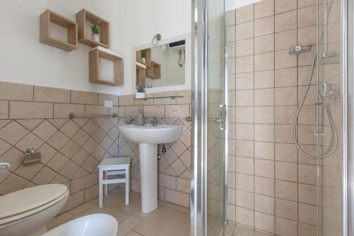 Ванная комната в B&B Paduli Piani girasole