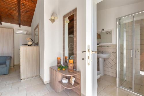 Ванная комната в B&B Paduli Piani girasole