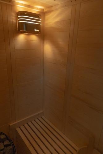 Apartment with jacuzzi and sauna