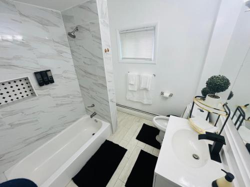 Ένα μπάνιο στο Bungalow Kingston
