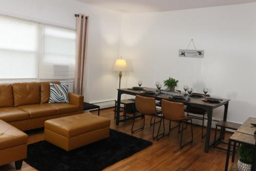 Χώρος καθιστικού στο Bungalow Kingston