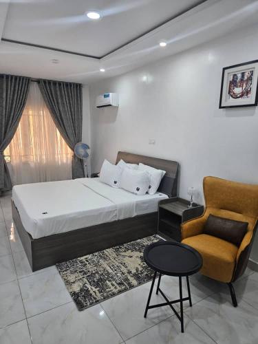 Postel nebo postele na pokoji v ubytování Flat 2 Modern 3BR En-suite Flat in Kaura Abuja