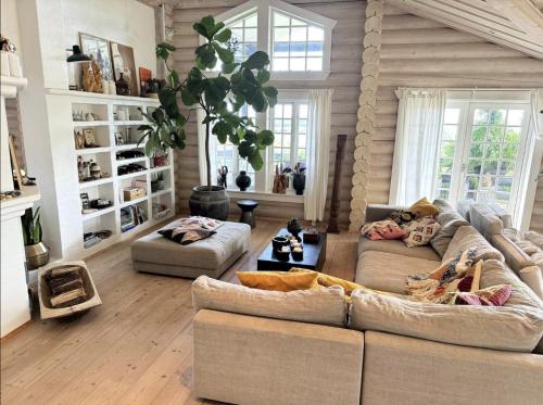 Ruang duduk di Luksus sommerhus i Mols bjerge med fantastisk view
