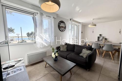 Les pieds dans l'eau - Beau T2