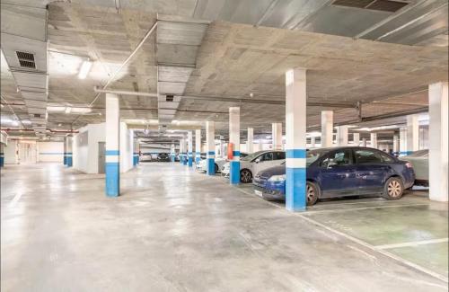 Estudio moderno con parking, frente al Palacio de Congresos