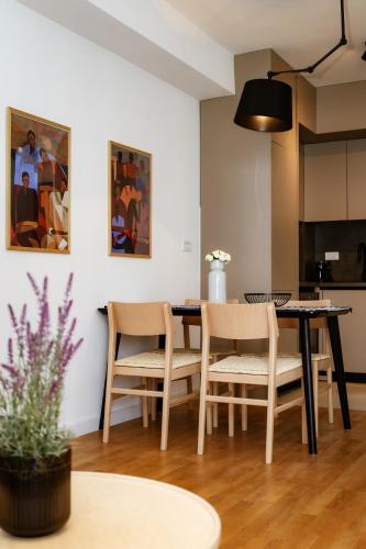 Gambar di galeri bagi Apartment 82 di Tivat