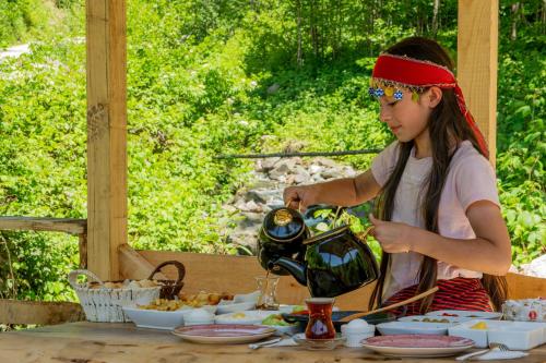 Jídlo v chaty nebo okolí