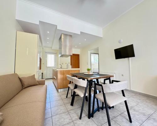Spacious & Cozy Apartment, with Private Yard, in Kos - El Greco Apartments