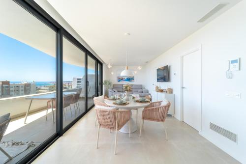 La Casa Solana - Sea Views and Pool, Higueron West, Fuengirola