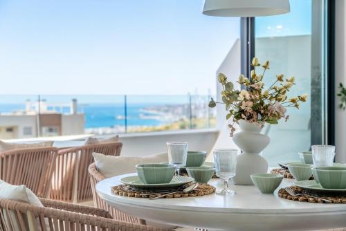La Casa Solana - Sea Views and Pool, Higueron West, Fuengirola