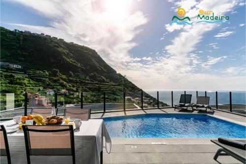 OurMadeira - Calheta Charm