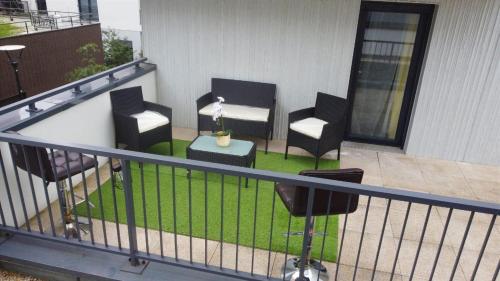 Photo de la galerie de l'établissement Luxury apartment near Paris Defense Wifi Parking, à Bois-Colombes