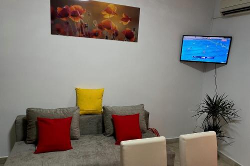 Apartments with WiFi Kastel Stari, Kastela - 24379
