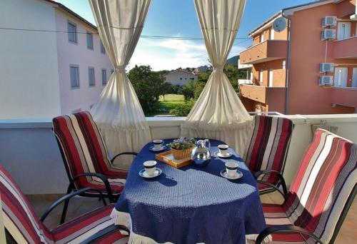 Apartments with parking space Barbat, Rab - 24547