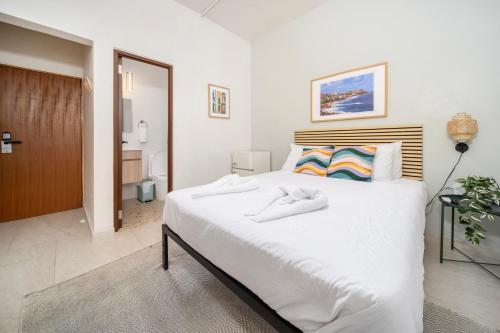 Room 11 Balcony Stay with Free Parking, Creative Santurce