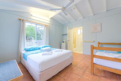 Katil atau katil-katil dalam bilik di Great Keppel Island Hideaway