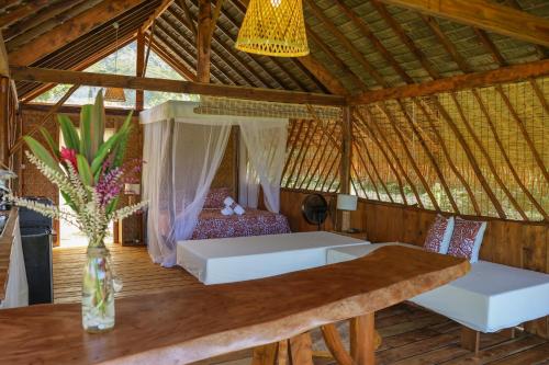 Fare Maimiti, hébergement à Huahine