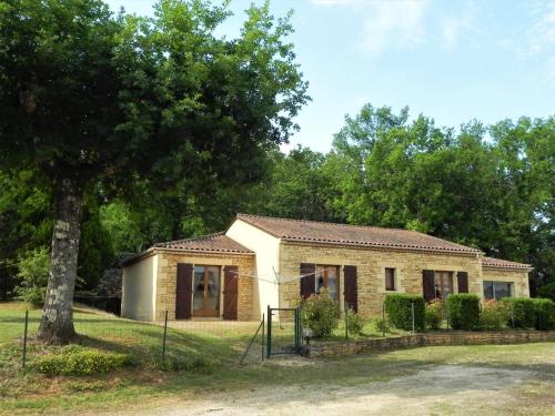Maison spacieuse avec jardin clos, proche de Sarlat, idéale pour familles et enfants - FR-1-616-178