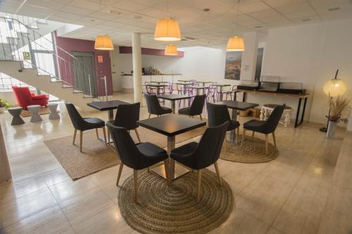 Ruang duduk di Hotel La Posada De Paco - Spa & Adults Friendly