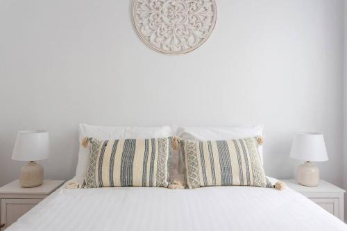 Ένα ή περισσότερα κρεβάτια σε δωμάτιο στο Rosa's Place 2 - Close To The Beach