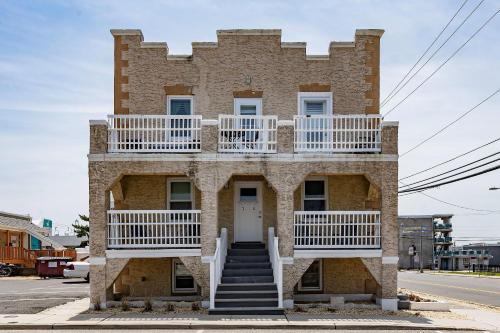 Gambar di galeri bagi Oceanfront Escape on the beach, boardwalk & Dining di Seaside Heights