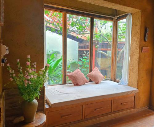 Postel nebo postele na pokoji v ubytování Đoài homestay Đường Lâm