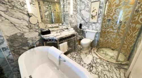 Ένα μπάνιο στο Yuncheng Jianguo Hotel