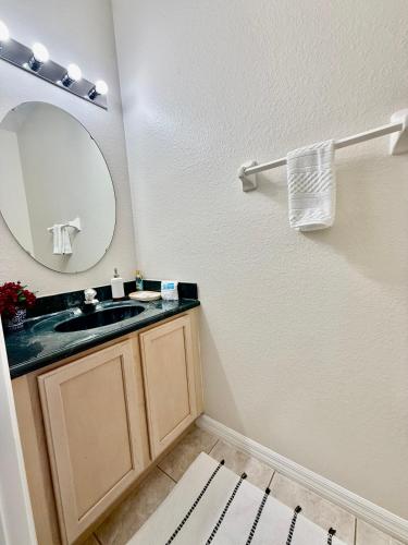 Grand Village 4BR Pool Home near Disney Parks photo 19
