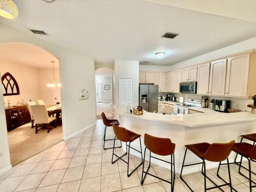 Grand Village 4BR Pool Home near Disney Parks photo 6