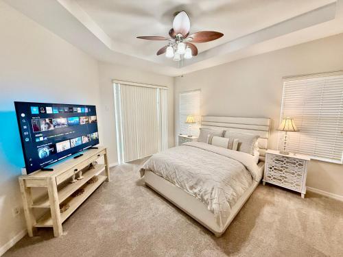 Grand Village 4BR Pool Home near Disney Parks photo 36