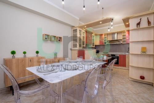 City Soul Central 2BR Stay