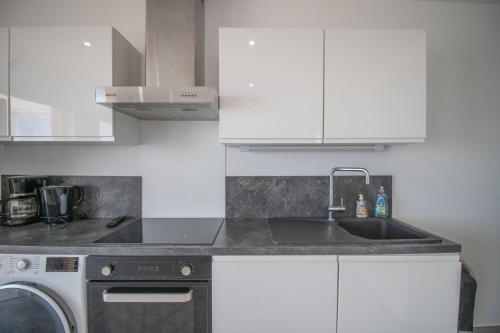 Dapur atau dapur kecil di Splendide Grand Appart Neuf