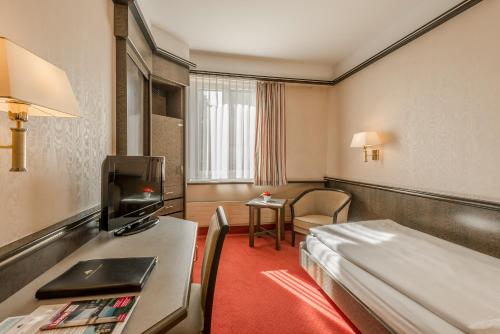 Μια τηλεόραση ή/και κέντρο ψυχαγωγίας στο Hotel Monopol Luzern