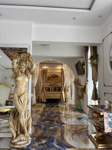 Fotografie z fotogalerie ubytování Suite Aphrodite Spa Hammam ,Balnéo ,Nîmes Centre v destinaci Nîmes