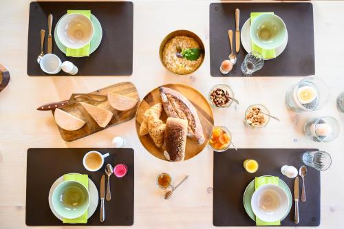 Jídlo v hotelu nebo okolí