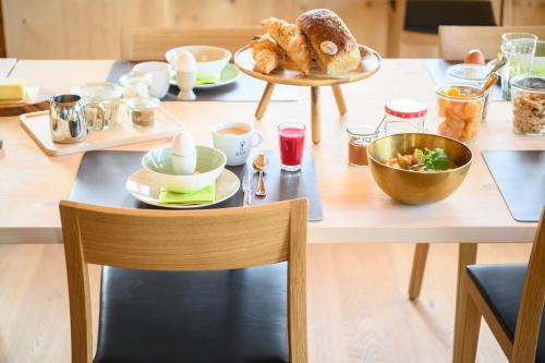 Jídlo v hotelu nebo okolí