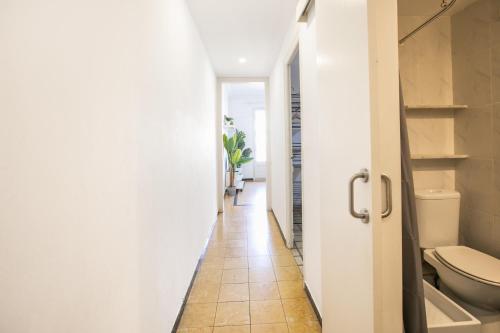 Kúpeľňa v ubytovaní 31PAR1110 - Mediterranean style apartment