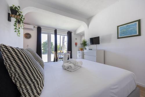 Beach Lovers Duplex & Studio by Seewest