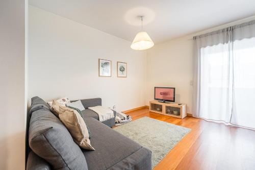 GuestReady - Cityscape residence with balcony