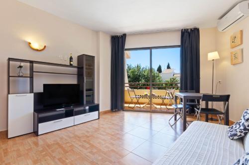 Duquesa 111 By IVI Real Estate