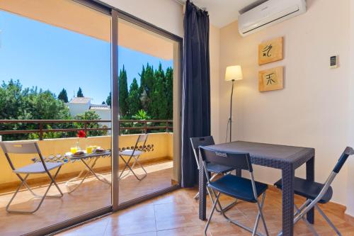 Duquesa 111 By IVI Real Estate