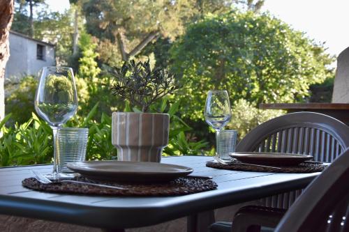 Photo de la galerie de l'établissement À 5 min à pied de la mer, résidence avec piscine, à Roquebrune-sur Argens