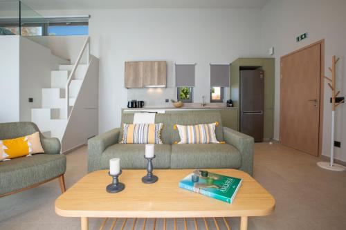 Η κουζίνα ή μικρή κουζίνα στο Efxenia Villas Ammousa