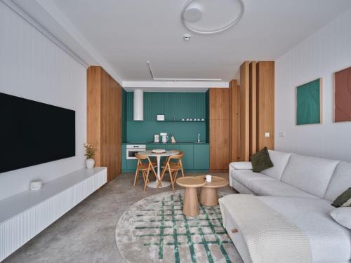 Телевизор и/или развлекательный центр в YQ Apartments - Lebenski - Brand new