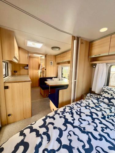 Przyczepa na Maszoperii - Hel